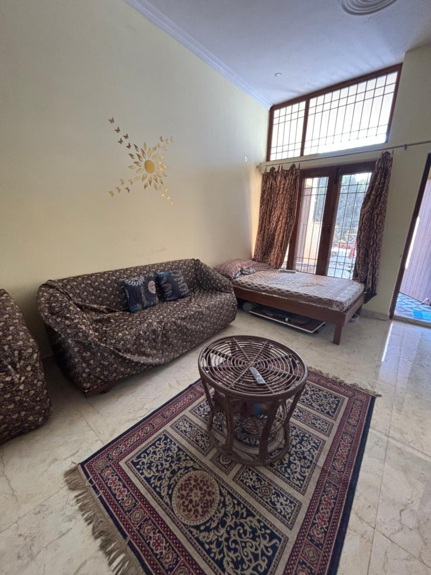 Bed and Breakfast Birds Nest Nuova Delhi Esterno foto