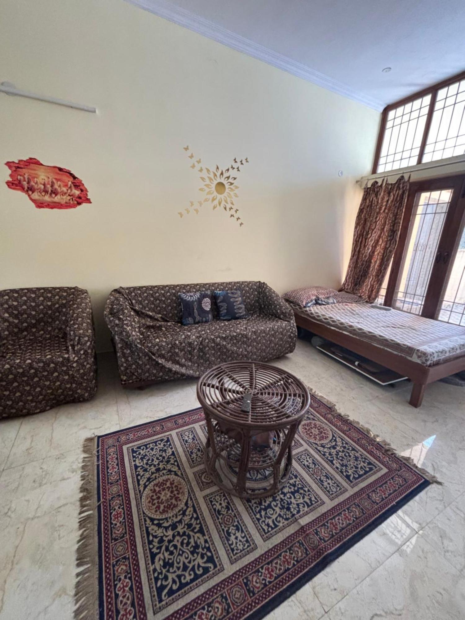 Bed and Breakfast Birds Nest Nuova Delhi Esterno foto