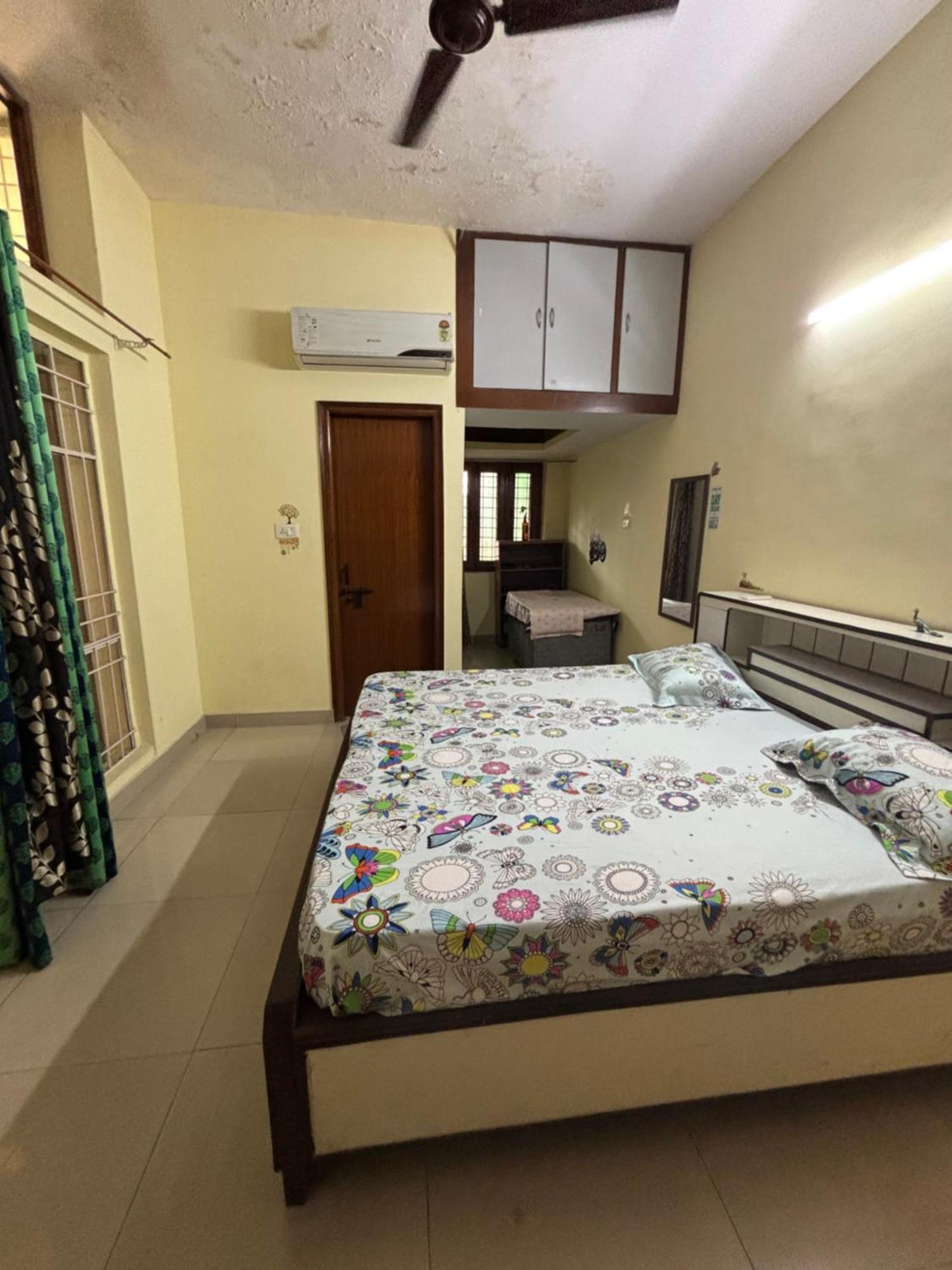 Bed and Breakfast Birds Nest Nuova Delhi Esterno foto